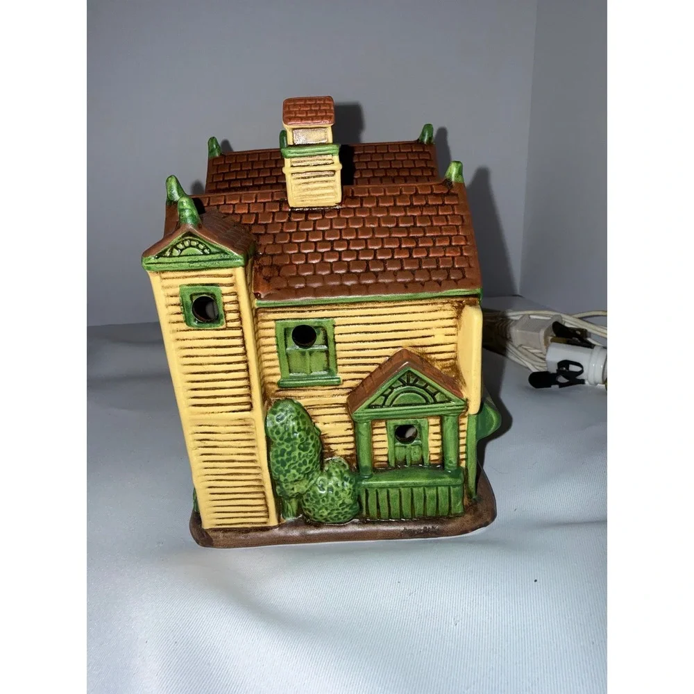 Schmid Charles Wysocki Hamilton Haberdashery Americana Celebration Village 1988